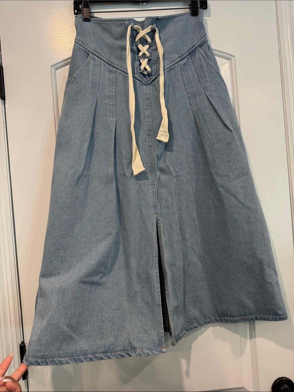 Alice Blue Light Blue Denim A-Line Skirt Size Medium